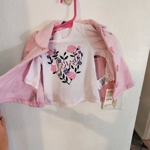 3 pc outfit. Shirt, leggings & jacket